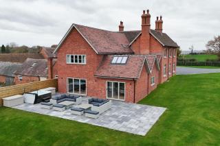 Grange House - Sleeps 24 - Alvechurch - 8