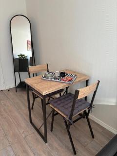 Studio Wi-Fi et balcon, très bien situé - Margny-lès-Compiègne - 3