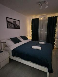 Kriss Studio-Classy White Apartment - 1