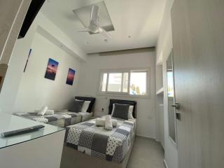 3ARCHEs BOUTIQUE - Parikia - 5