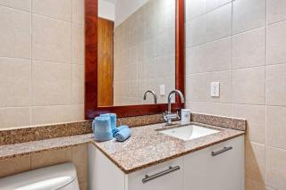 Family Beach Haven - - 8
