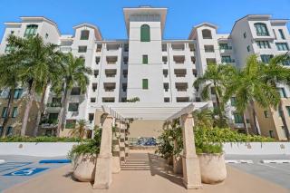 Family Beach Haven - - 4
