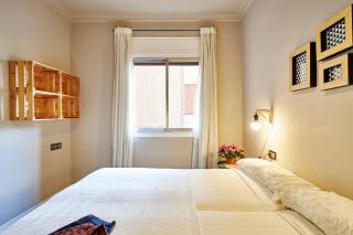 Spacious 3BRapartment in PobleSec with balcony - 1