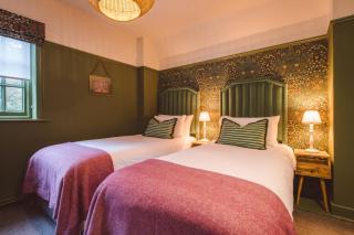 Bel And The Dragon-Churt - 8