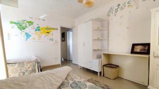 Charming 3-Bedroom Apartment in Alexandria with City View - 2