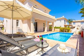 Villa Claudia - Paralimni - 7