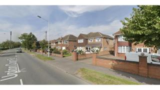 Beautiful self contained studio apartment - 5