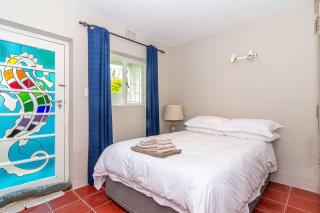 A Stone's Throw in Voëlklip - Hermanus - 5