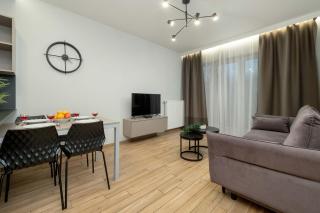 Cosy Apartment with Parking by Rent like home - Łódź - 4