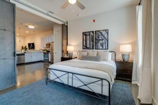 Lofts at 30th - Modern Escape - Mins to Broadway - 0