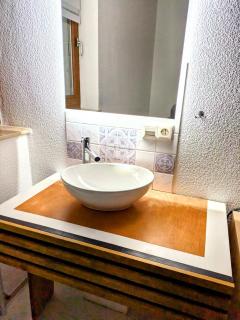 4 Zimmer geräumige und ruhig gelegene Ferien- und Monteurwohnung nur für Sie allein AUjvari Vermietungen - Spiegelberg - 2
