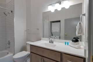 Bright and Modern Studio in Louisville # 301 - Louisville - 7