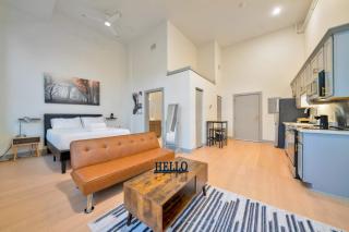 Bright and Modern Studio in Louisville # 302 - 5