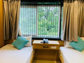 Hotel Sai Palace Inn - Puttaparthi - 2