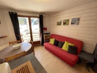 Confort au cœur de Le Lioran : T2 avec balcon - FR-1-787-97 - Laveissière - 2