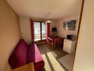 Charmant T2 cabine au pied des pistes avec balcon et commodités - FR-1-787-85 - Laveissière - 2