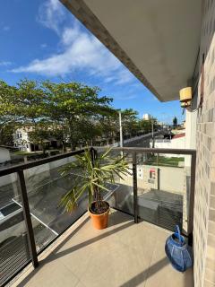 Apartamento térreo com 2 dormitórios em Canto Grande - LA048EF - Bombinhas - 0
