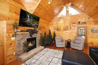 5BR RIVERFRONT Theater GAMEROOM Hot Tub FREE Attraction Tickets - Sevierville - 6