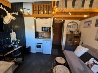 Les Menuires centre! Chaleureux studio sur les pistes! - Les Menuires - 4