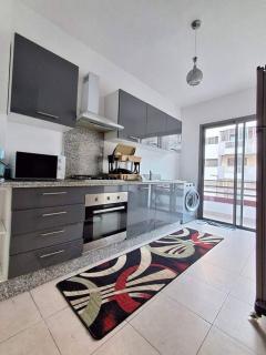 Elegant 2-Bedroom Apartment in Vibrant Maarif - Casablanca - 3