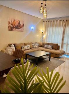 Elegant 2-Bedroom Apartment in Vibrant Maarif - Casablanca - 6