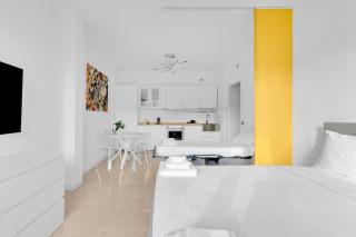 Yellow Flat Central - Milan - 0