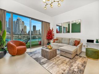 Luxury Two Bedroom Apartment with Balcony, Full Burj Khalifa & Fountain Views by Delujo Stays - Dubai - 2