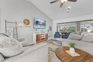 Waterfront Living, Dock, Heated Pool & Spa - Gulf Gate Oasis - Roelens - Cape Coral - 3