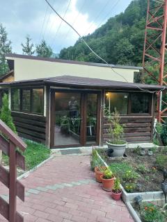 Casa La Poalele Muntelui - Sinaia - 9