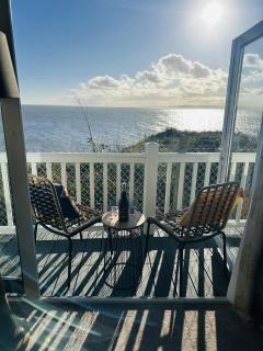 Seaview Holiday Let - Vale Holiday Park at Cardiff Airport - 0