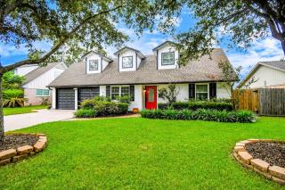 Stunning Haven with Heated Pool and Gameroom - Houston - 7