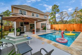 Tropical Getaway with Pool and Game Room - Conroe - 9