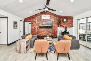 Houston Cozy Staycation with Covered Private Pool - 8