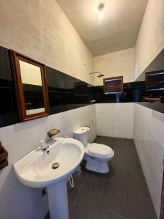 Luthmin River View Hotel - Alutgama - 4