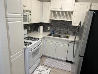 Spacious, private apartment for a comfortable stay - La Mesa - 3