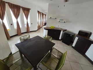 Hotel Villa Capricho - 4