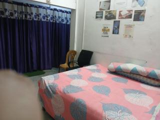 Meraaj Guest House - - 0