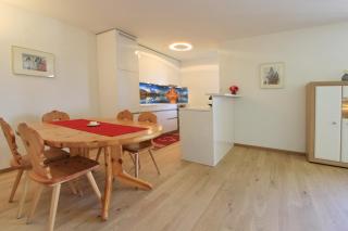 Skyline House Ferienapartments - St. Moritz - 9