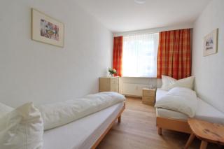 Skyline House Ferienapartments - St. Moritz - 7