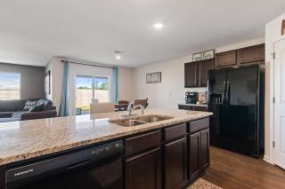 New Bama Retreat Sleeps 8 - Tuscaloosa - 9