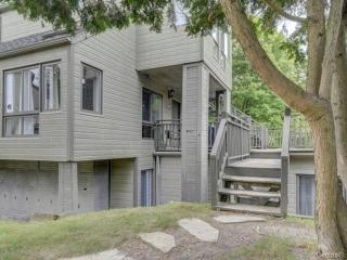 Charming Condo in the Mont Tremblant Ski Village - Mont-Tremblant - 3