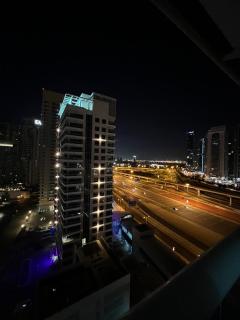 Large Studio Attached to Metro - Dubai Marina Diamond3 - Dubai - 7