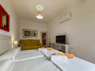 Skol 134 C - 1 Bedroom Marvellous Sea views - Marbella - 4