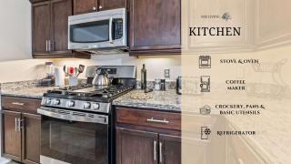 Brand New 4BR 2BA Holiday Home With Hot Tub - Houston - 1