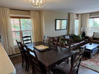 Ski in and out, pet and kid friendly, slope side townhouse - Snowshoe - 3
