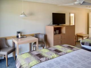 Bruce Anchor Motel - Tobermory - 1