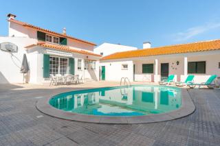 Costa 015 - Villa Praia Nova - Almada - 9
