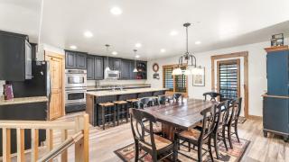 Luxury Townhome, Private Balcony and Hot Tub, Great Location, 4 BR - Park City - 8