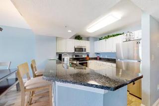 Stunning Oceanfront Spacious Condo on GA 20th - Myrtle Beach - 3