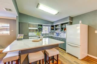 Game Room & Grill: Family Home in Corpus Christi! - 4